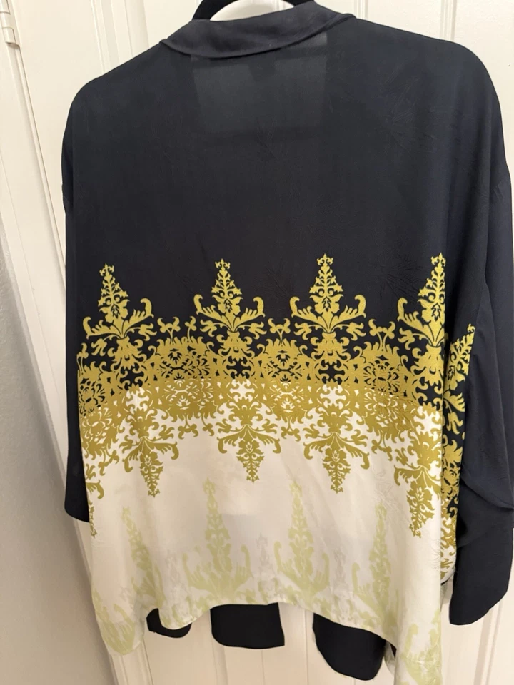 Camisa Top CITRON Santa Monica Estampado de Pergamino 100% Seda Abotonada Talla 2x Foto 2 de 2