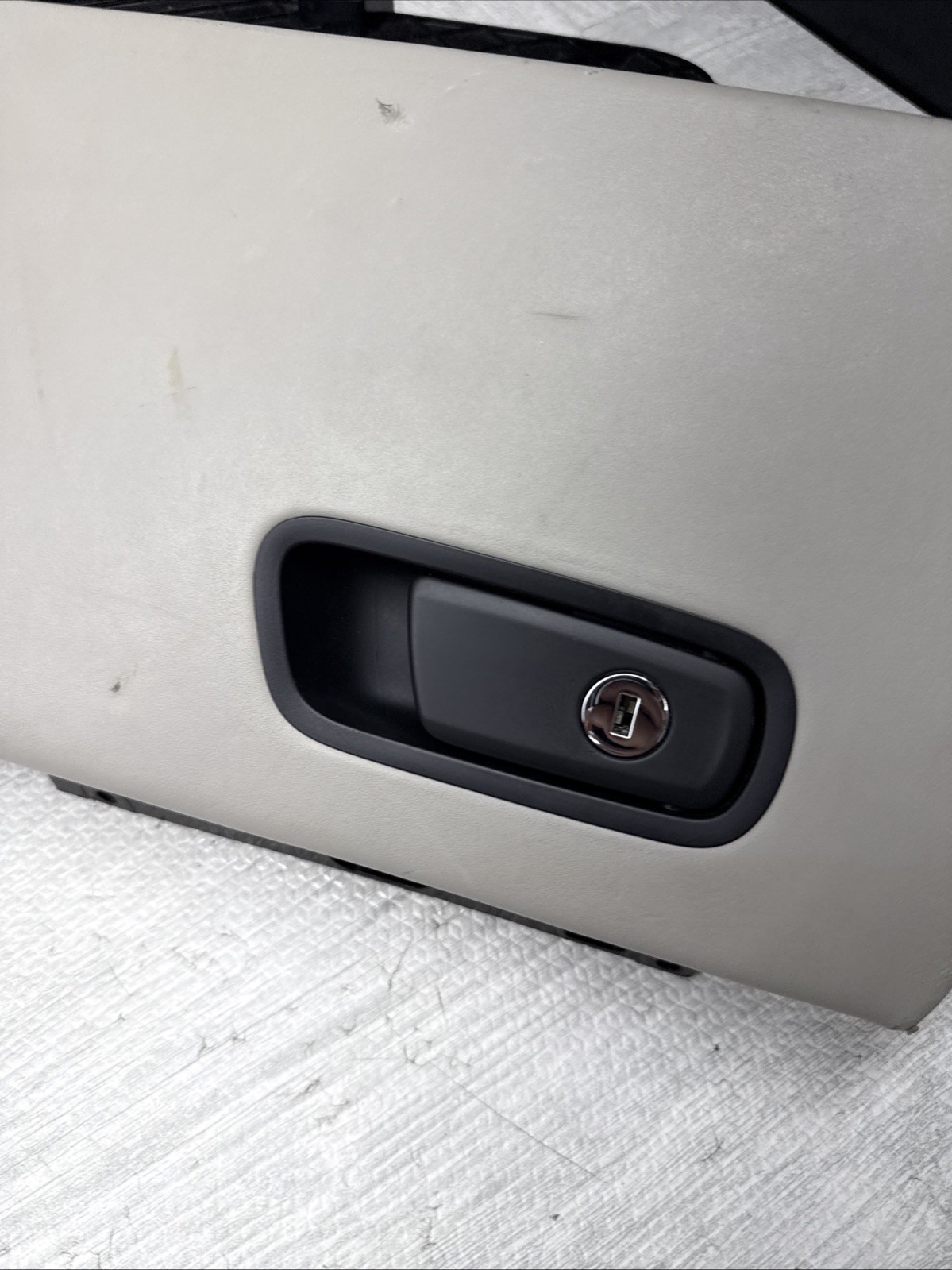 Glove Box Dash Compartment Grey Leather 4T1857103 Lamborghini Huracan Spyder