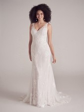 Maggie Sottero Lace Wedding dress, Style 22MK931 / Doreen, Size 16. Ivory Blush