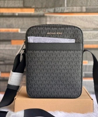 NWT Michael Kors Cooper Men Signature Logo Shoulder Crossbody Flight Bag Black