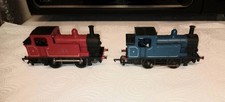 2 Triang 0-4-0 shunters Red number 9,blue 7 no boxes.oo.