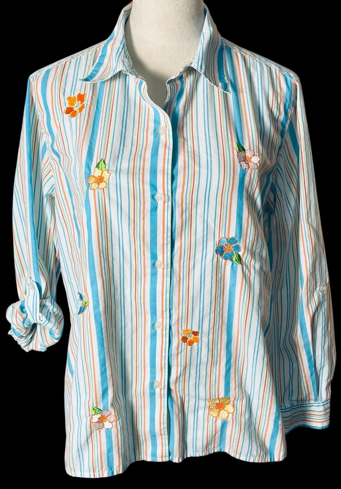 Camisa Breckenridge Mujer Rayas Pequeña Flor Bordado Botón Manga Tab De Colección Foto 2 de 4