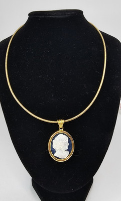 Vintage Italy Cameo Sterling silver Gold Vermeil Blue Mother of pearl necklace