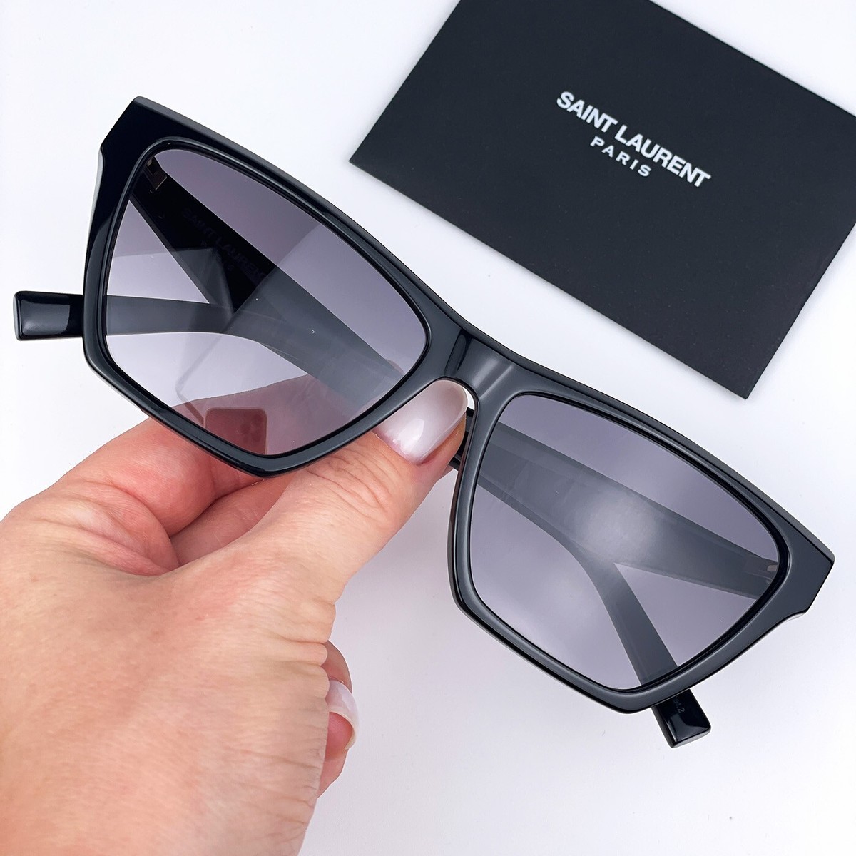 サングラス SAINT LAURENT Woman Sunglasses Black SLM103 001 Saint Laurent Women Sunglasses Black Grey Gradient Cat Eye