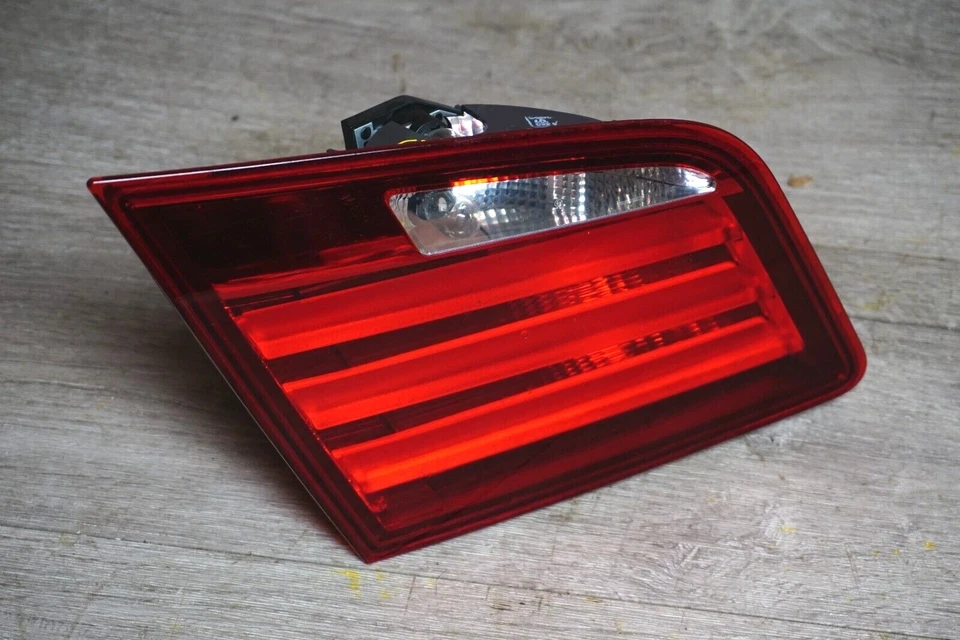 BMW 528I F10 2012-2013 SEDÁN LUZ TRASERA IZQUIERDA INTERIOR FRENO FRENO FRENO OEM Foto 2 de 4