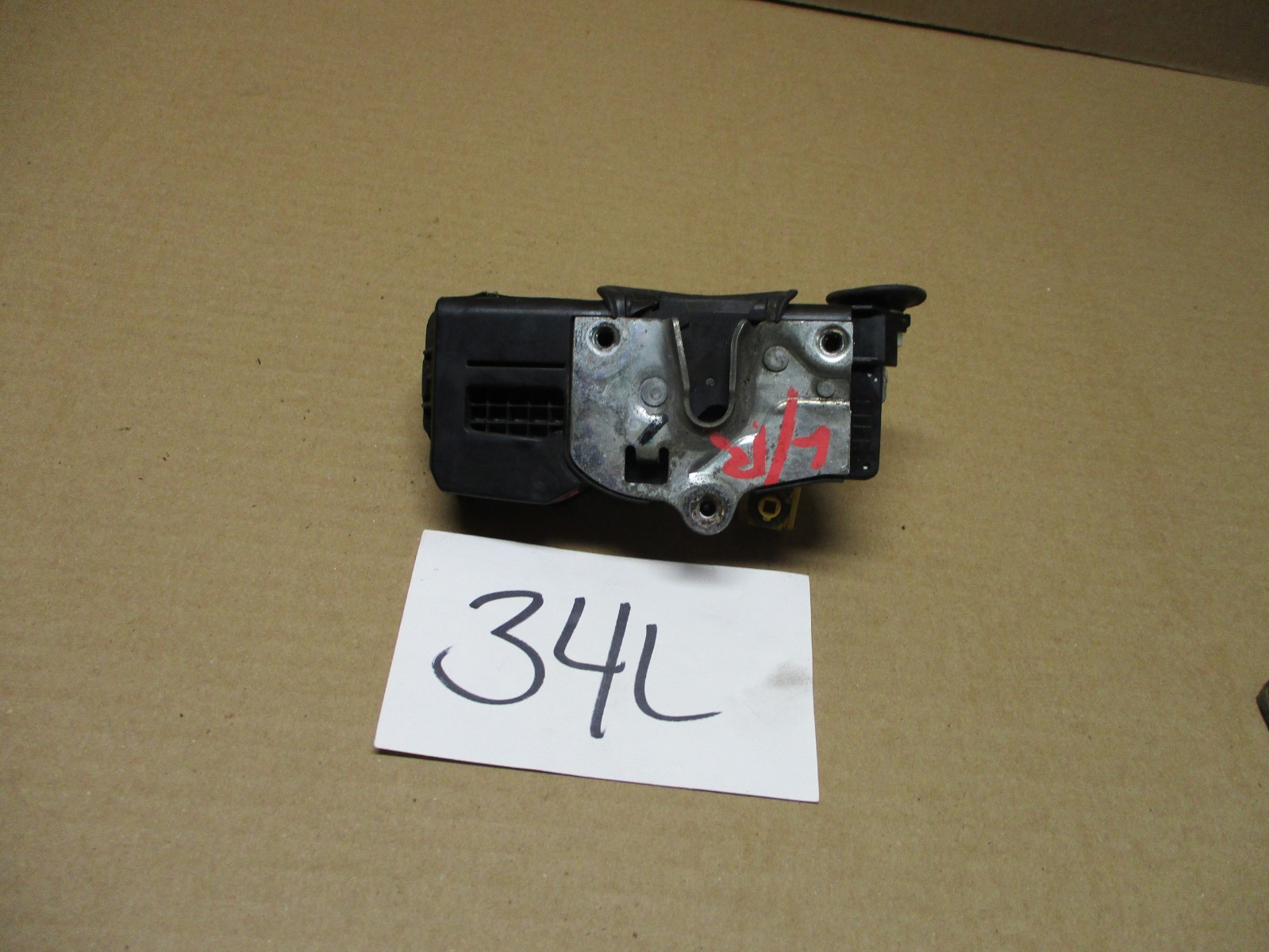 05 06 07 08 09 Chevrolet Equinox DRIVER REAR Door latch power lock actuator#34-L
