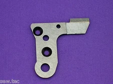 LOWER KNIFE BOTTOM BLADE TO FIT ELNA OVERLOCKER/SERGER #396014-45 (104)