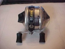 ZEBCO 33 FISHING REEL, One Rivet Metal Foot, Made in USA #82896