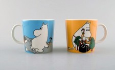 Arabia, Finland. Deux tasses en porcelaine avec motifs de "Moomin". Fin 20th C.