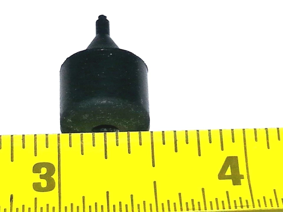 42-90 GM Placa de matrícula Lleno de combustible Puerta Guantera Bandeja de cenizas Parachoques de goma 2 piezas C  Foto 4 de 4