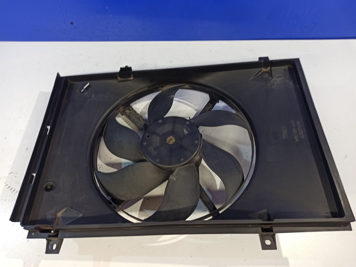 VOLVO S40 I VS 1.6 Engine Cooling Fan Radiator 30873302 30862190 