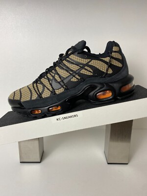 NIKE AIR MAX PLUS UTILITY      US 8   EUR 41   (FD0670200)   NEU!!!