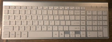 Topmate KM9000 Wireless Ultra Thin Keyboard white Barely Used