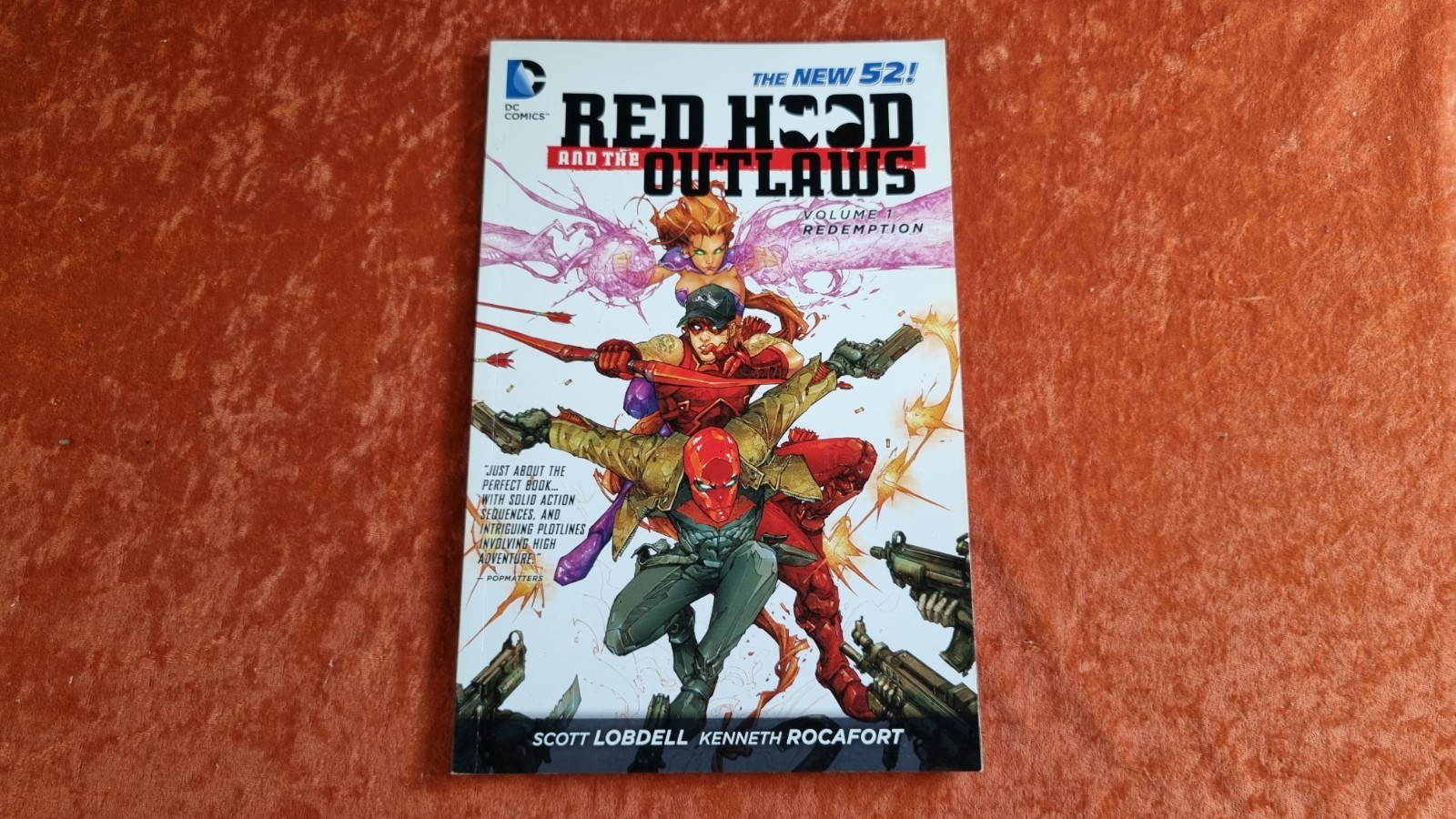 Red Hood And The Outlaws Volume 1 Redemption 2012 Tpb GRAPHIC NOVEL 10183