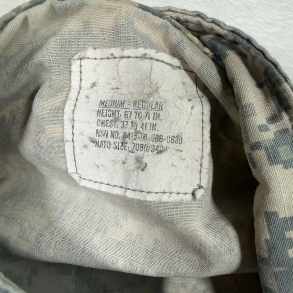 U.S. Army Combat Uniform ACU Jacket Medium Regular Military Digital Camo - Image 4 of 4