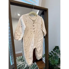 Quincy Mae Baby Jumpsuit Romper Beige Star Print 12 18 Months Textured Cotton