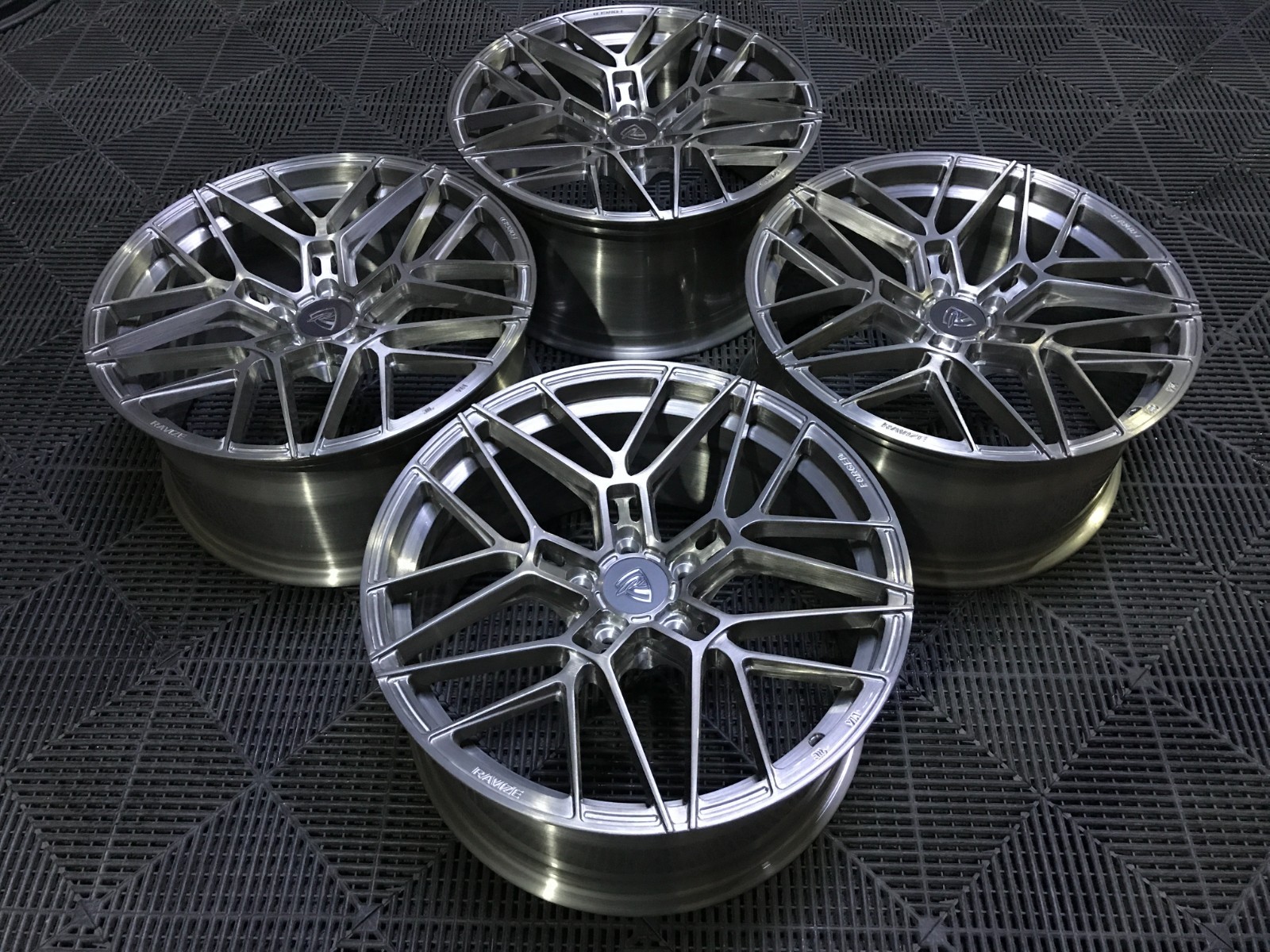Ferrari 296 2022-2025 Wheel