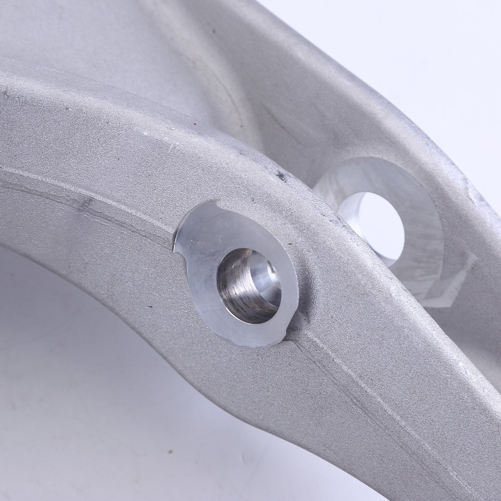 Maserati Quattroporte 2014-2022 FRONT+RIGHT+LOWER Control arm P/N 670107802