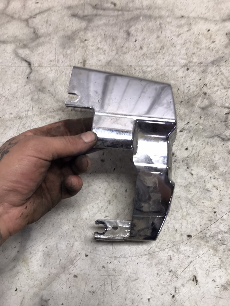 14 Yamaha XVS950 XVS 950 A V Star Rear Back Left Engine Cylinder Head Cover