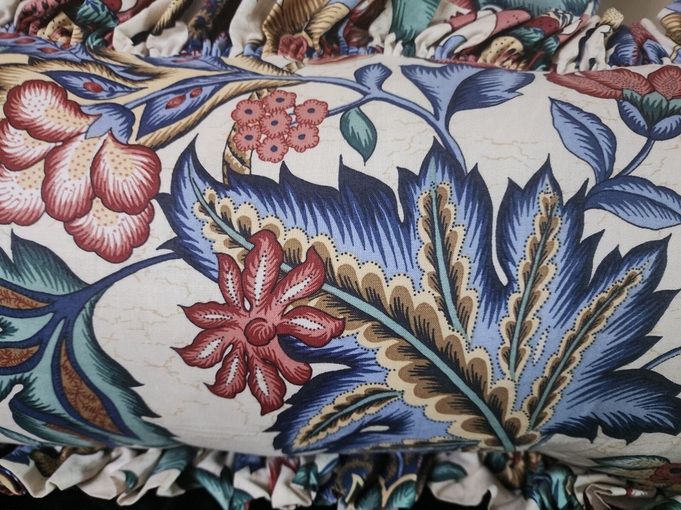 Waverly Greenfield parchment Throw Pillows Multicolor 17” VTG Floral