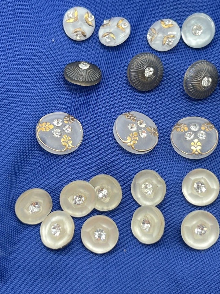 Antiguo botón de vidrio esmerilado vintage con pedrería brillo dorado 5 juegos, lote 29 piezas Foto 2 de 4