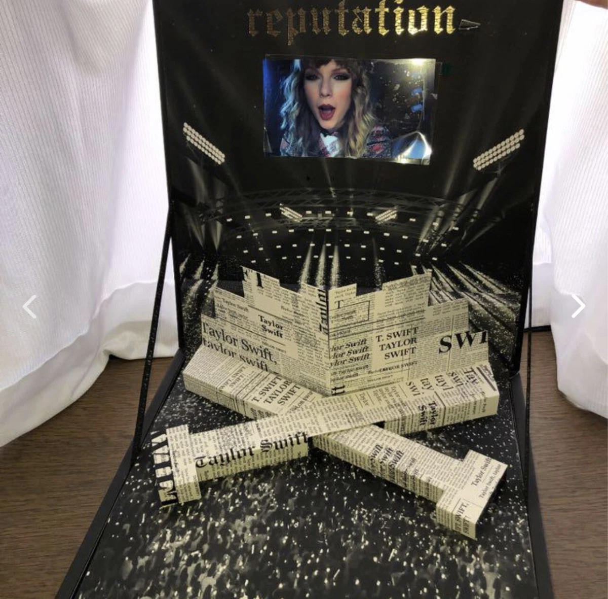 Taylor Swift Reputation VIP Box Japan Press
