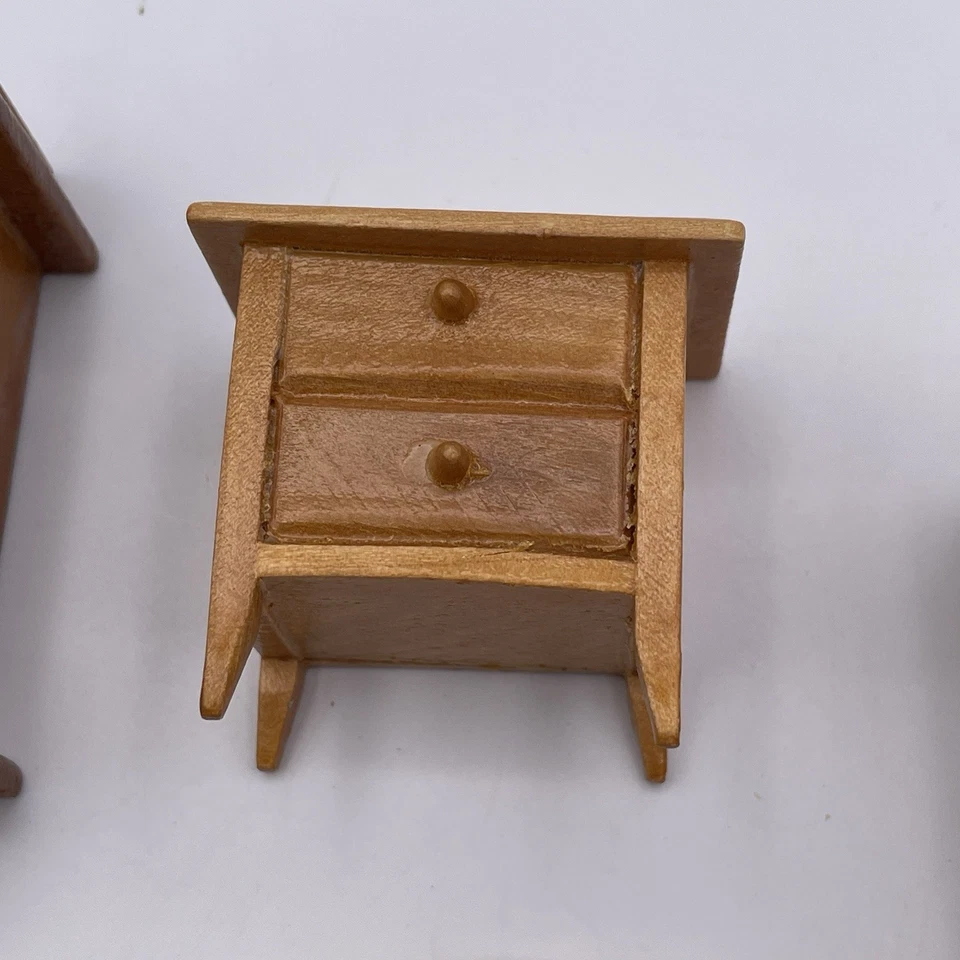 5 piezas coleccionables vintage de muebles de madera en miniatura para casa de muñecas Foto 4 de 4