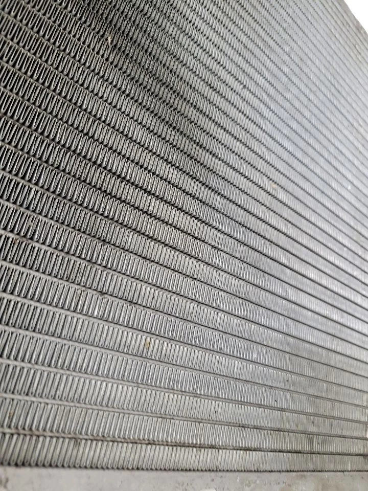 2009 - 2014 CHEVROLET SUBURBAN 1500 Radiator With Enhanced Cooling Package - Изображение 2 из 4