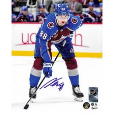 Martin Necas Autographed Colorado Avalanche 8X10 Photo