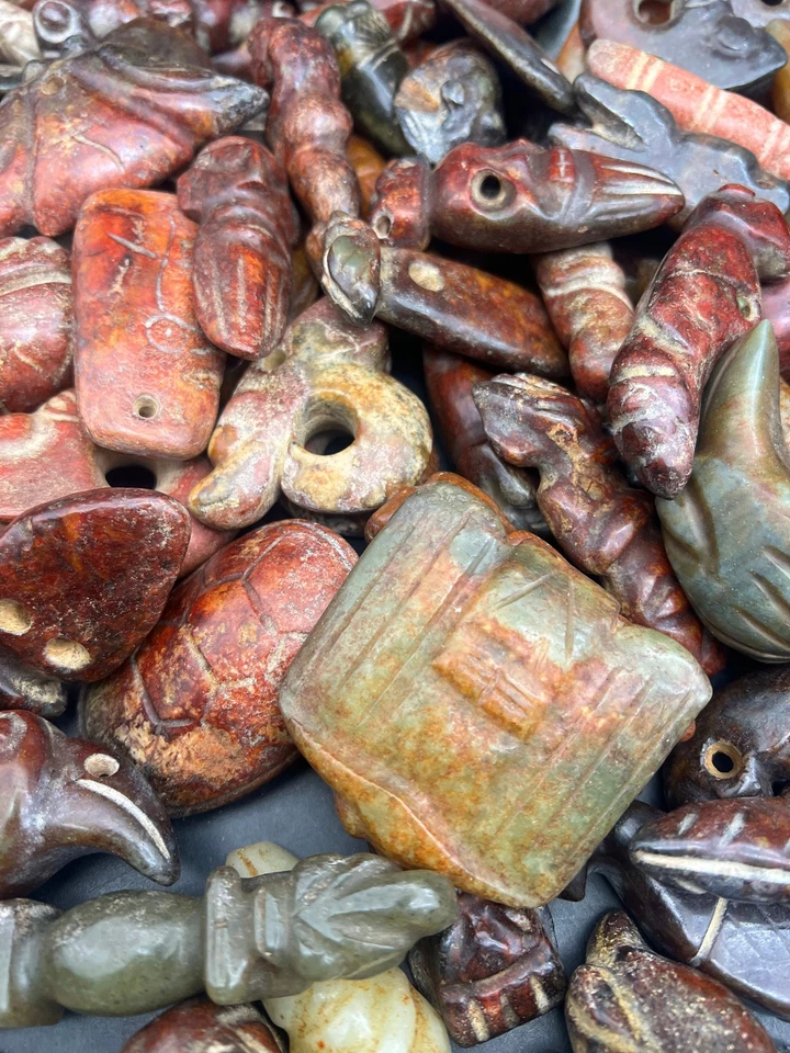 50PCS Old China Hongshan Culture Hetian Jade Hand-Carved Mixed Amulet Pendant - Image 2 of 4