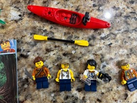 LEGO CITY: Jungle Mobile Lab (60160)