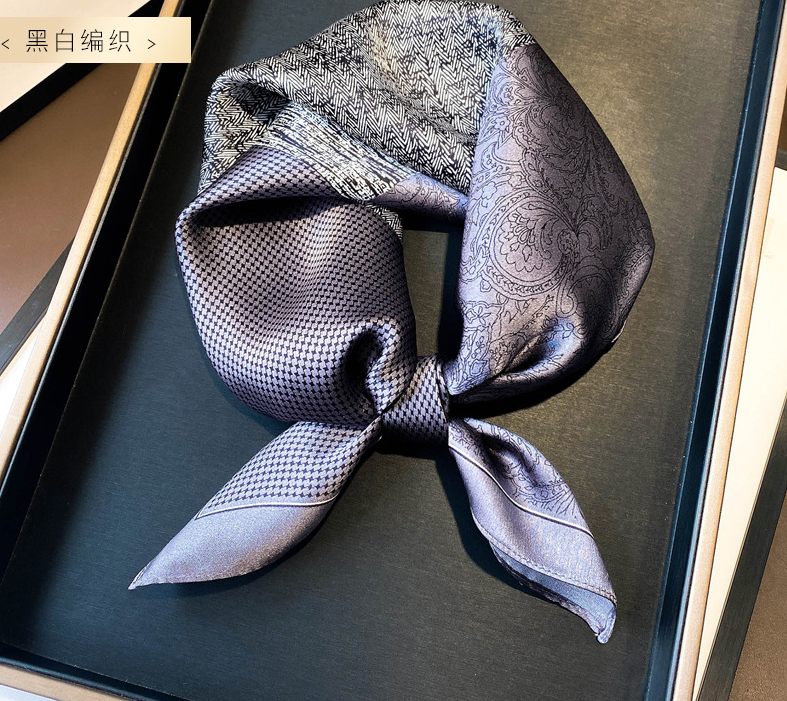 100% Silk Mulberry 20-Inch Floral Scarf for Women in Purple Flower Print