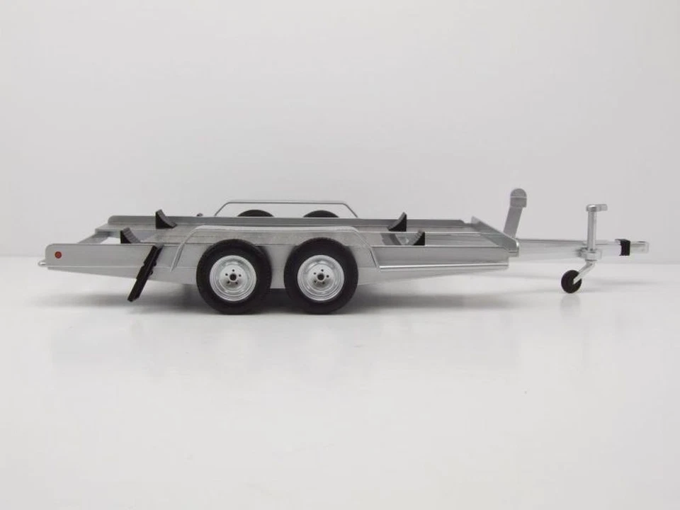 Rimorchio Autotrailer Argento Modellino 1:18 Ixo Models - Immagine 3 di 4