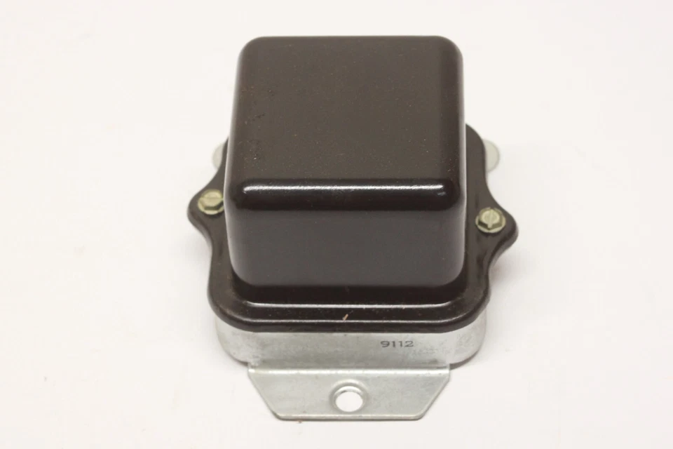 NORS 1963-68 Pontiac 1963 Tempest Voltage Regulator 12V Delco D-633 1119511 9112 - Image 2 of 4