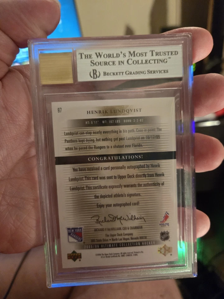 2005-06 Upper Deck Ultimate Collection Henrik Lundqvist Auto RC Rookie BGS 9 299 - Image 2 of 2