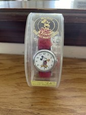 NEW Vintage Lorus  Disney Mickey  Friends Mickey Mouse Watch Moving Hands Red