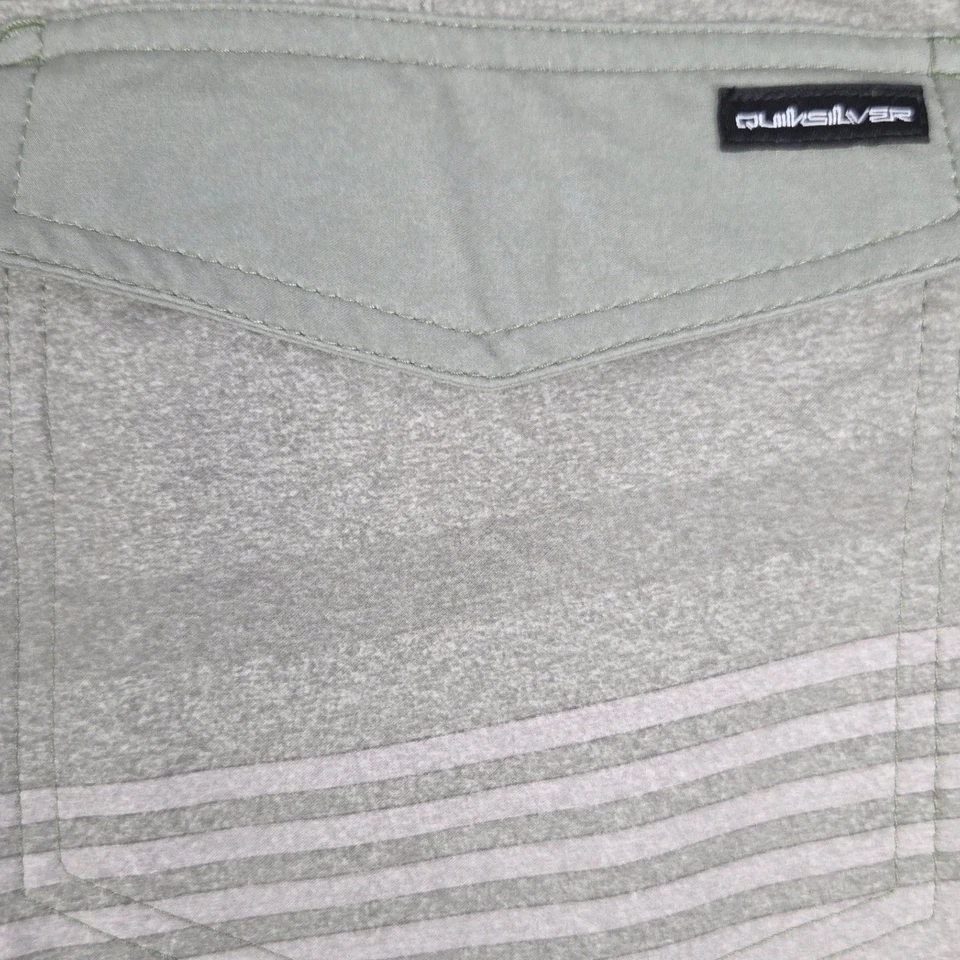 Bañador Quiksilver Para Hombres Board Shorts Verde Gris Rayas Talla 30 9.5" Entrepierna Nuevo Foto 3 de 4