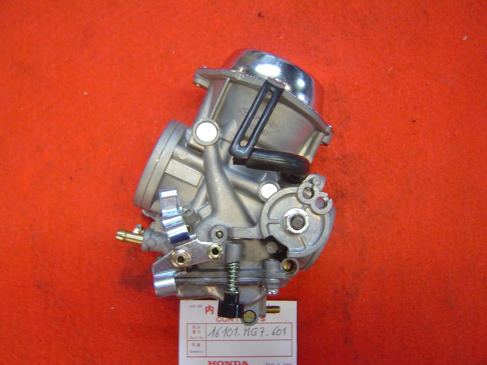 Carburateur droit Honda XLV750RD excellence mécanique premium référence 16101-MG7-601