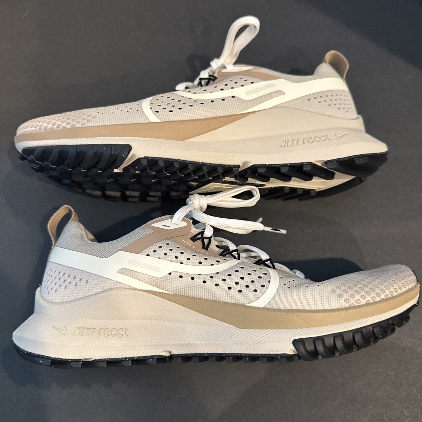 🔥Women’s Size 9 - Nike React Pegasus Trail 4 Low Sanddrift DZ2758-112 image 3