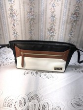 A Itzy Ritzy adjustable Stroller Caddy And Organize Bag Exterior material  100 