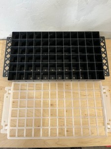 Hydroponic Trays (72 Cell)