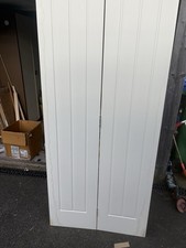 Howdens White Internal Bifold Door 30 Door Dordogne. 