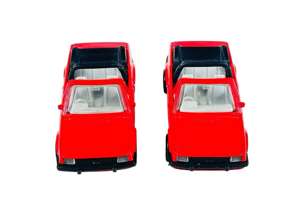 Matchbox Superfast (2) MB17 Red Ford Escort XR3i Cabriolets - 1985 Die cast - Image 2 of 4