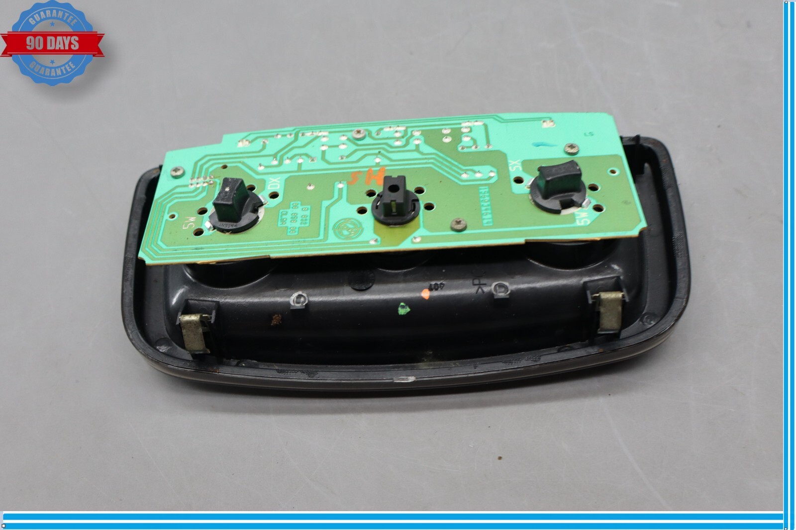 Maserati Quattroporte 2003-2019 Dome light P/N 990096