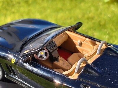 Ferrari / 550 Barchetta Pininfarina / 1/64 Diecast / Kyosho