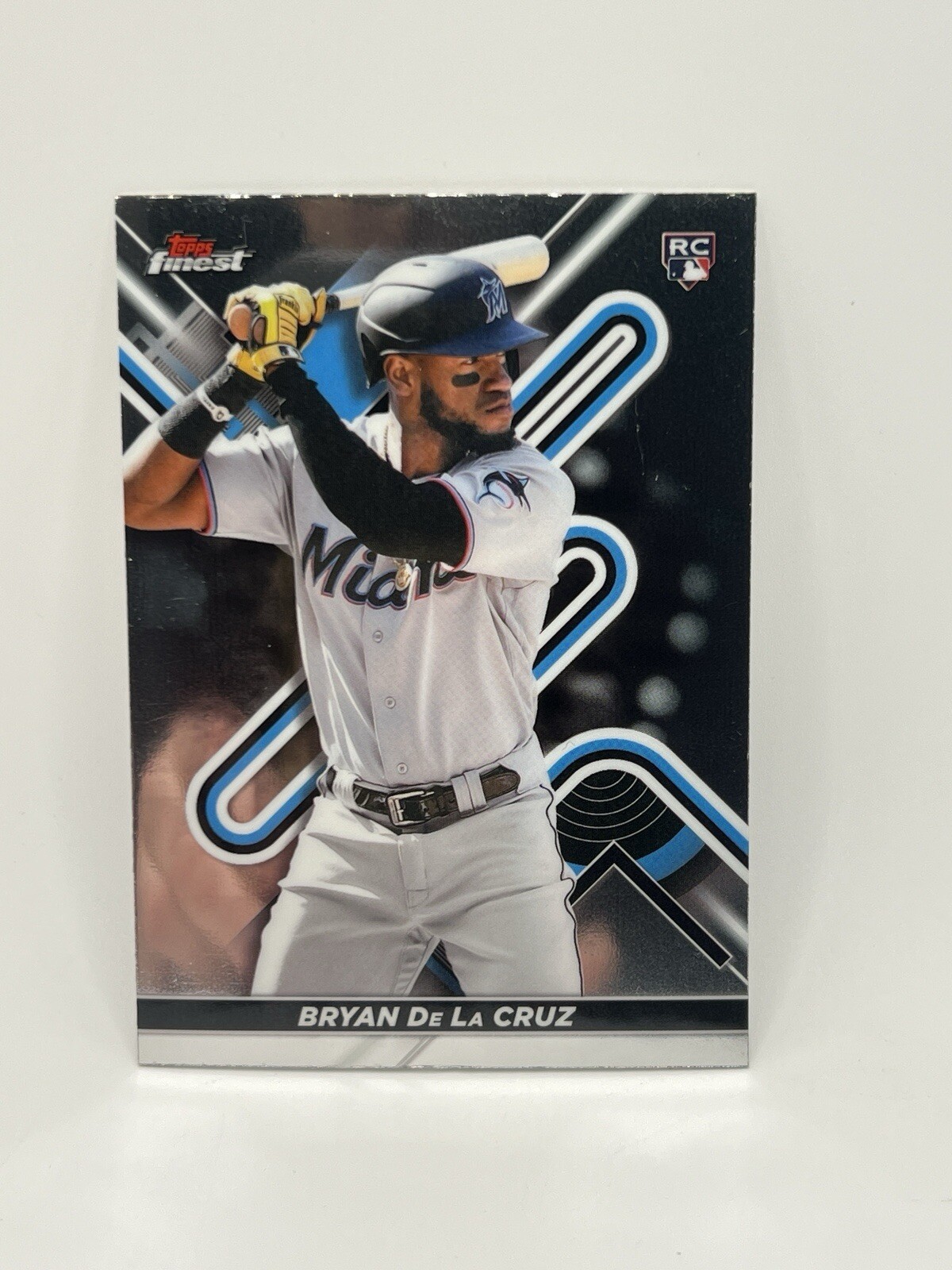 2022 Topps Finest - Refractor #24 Bryan De La Cruz (RC)