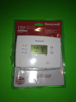 week Day Programmable Thermostat (RTH221B) honeywell cool