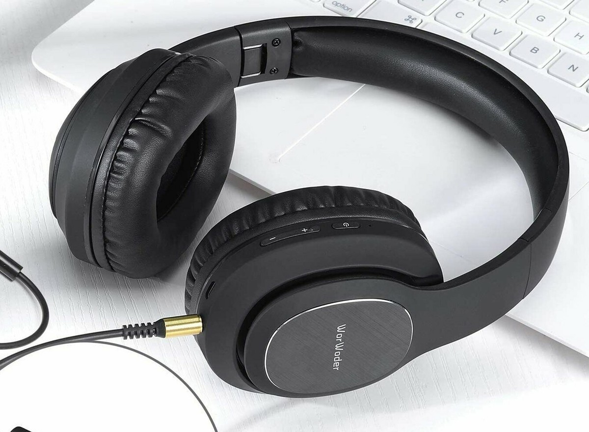 WorWoder wireless Bluetooth Headphones [50 Hrs Playtime] built in