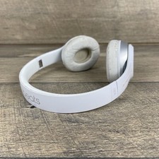 Beats by Dr. Dre Solo2 Over the Ear Headphones Wired- White Grade B  B0518 