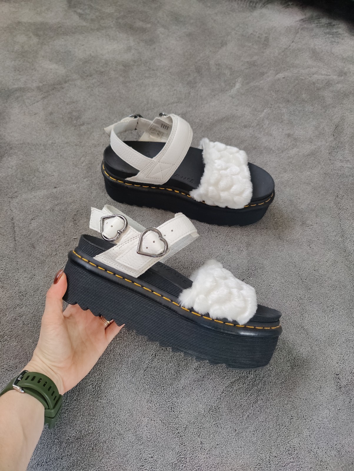 Dr. Martens size 6.5 sandals fluffy voss II platform white new no box